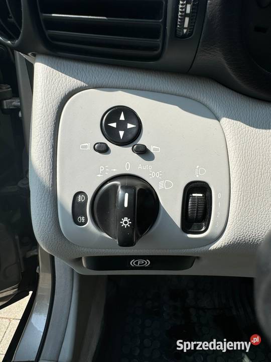 Mercedes Benz W203 C180 2004 Płaza