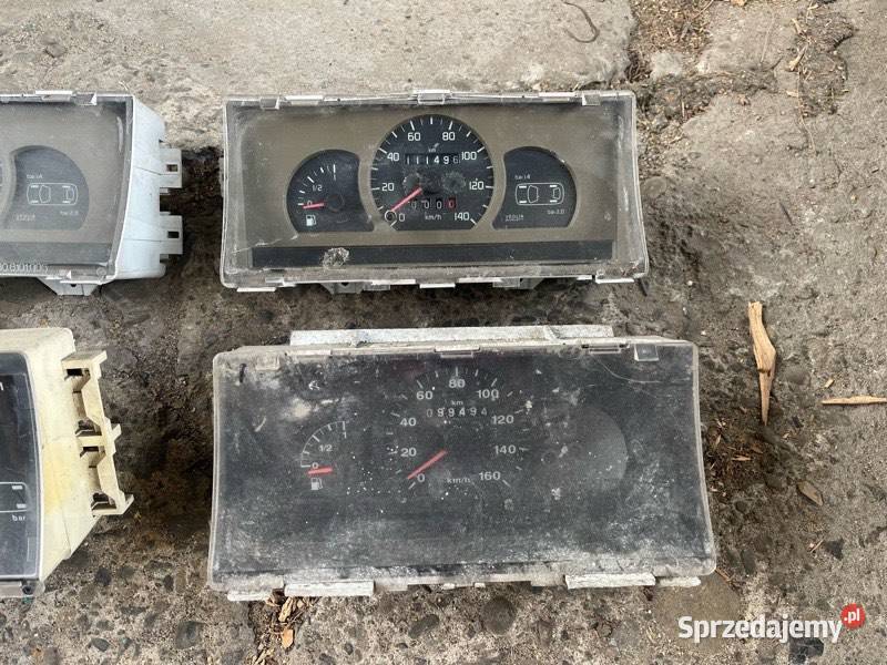 Fiat 126p maluch liczniki daszki osobowe