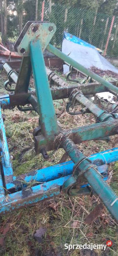 Kultywator agregat z wałkiem wałem