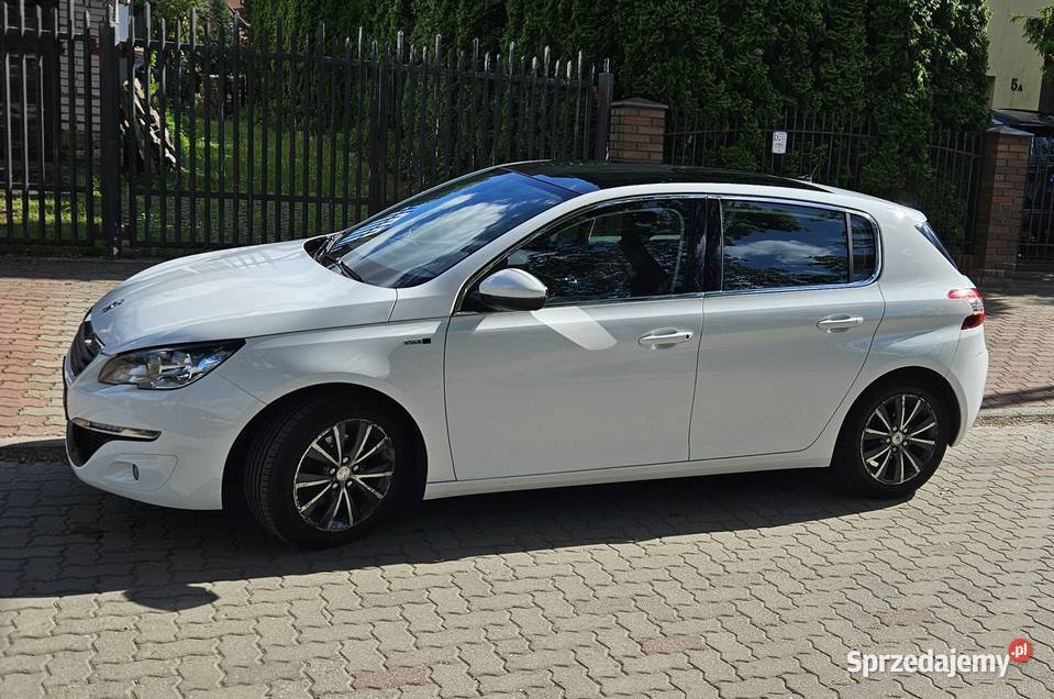 Peugeot 308 salon ASO 74 przebieg benzyna 12 podlaskie Białystok sprzedam