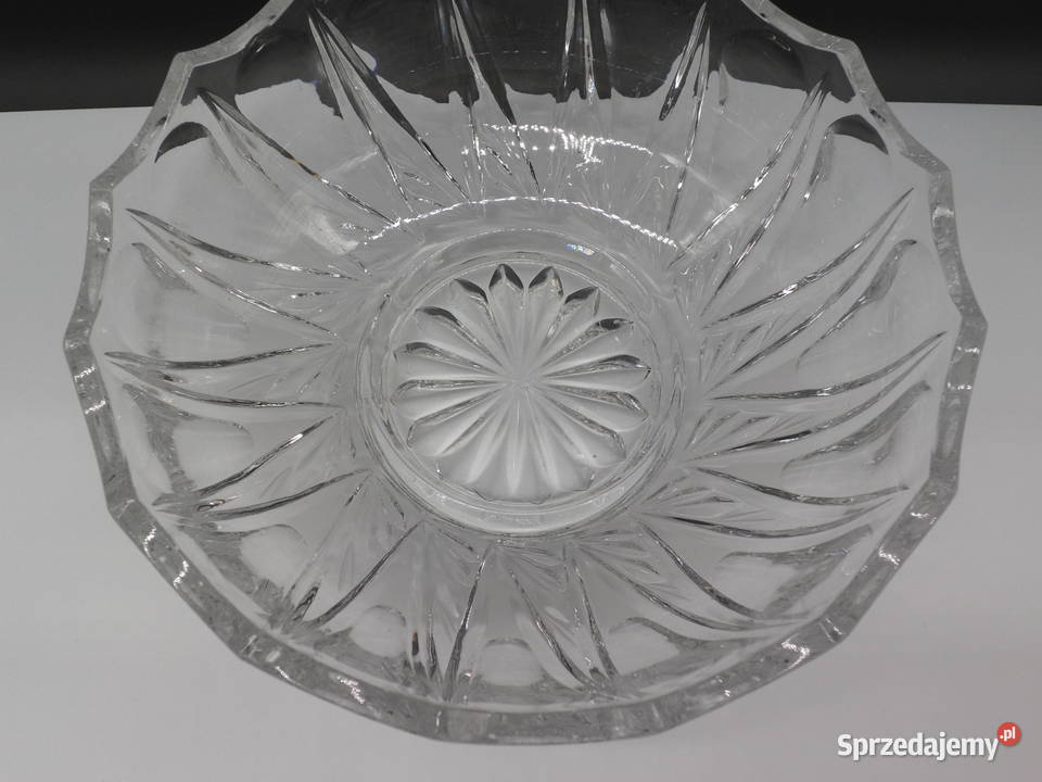 Masywna szklana misa z czasów PRLu Raszków