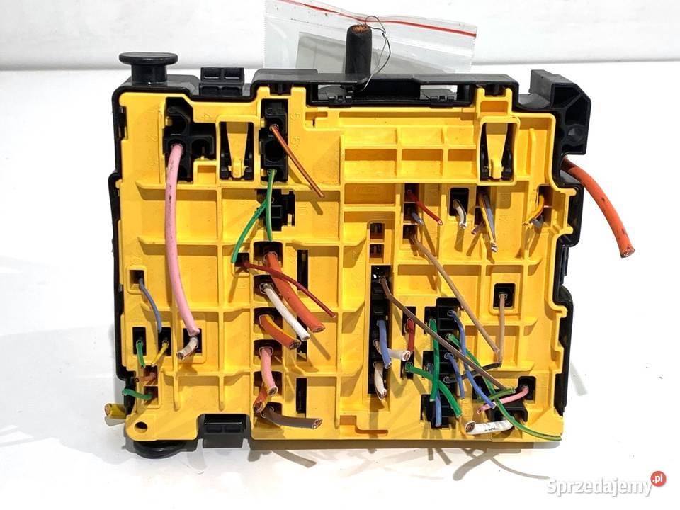 SKRZYNKA BEZPIECZNIKÓW CITROEN C4 PICASSO II podkarpackie