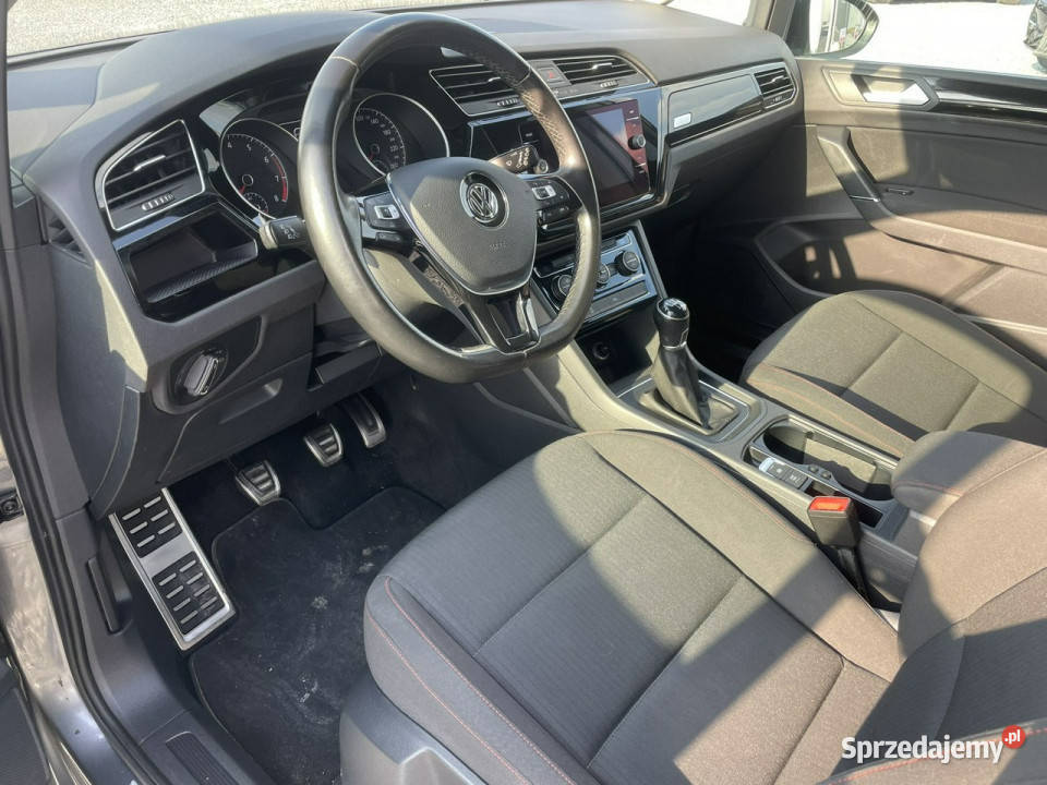 Volkswagen Touran 14 TSI 150 2017r ACC Front Wojkowice
