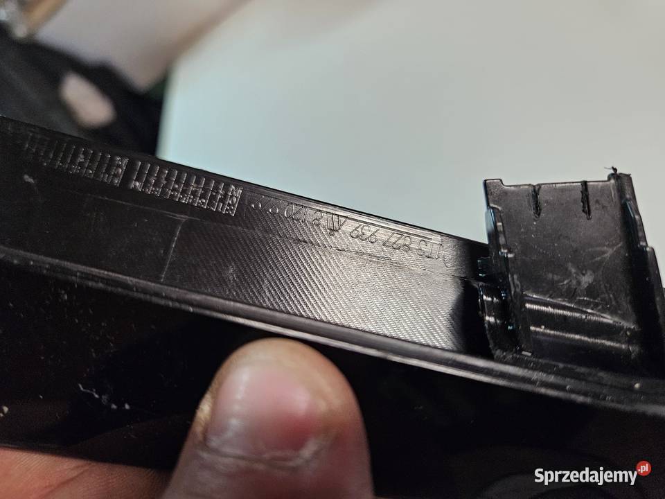 VW ID ID BUZZ LISTWA KLAPY LEWY TYŁ LEWA TYLNA Klapy bagażnika Motoryzacja Międzychód sprzedam