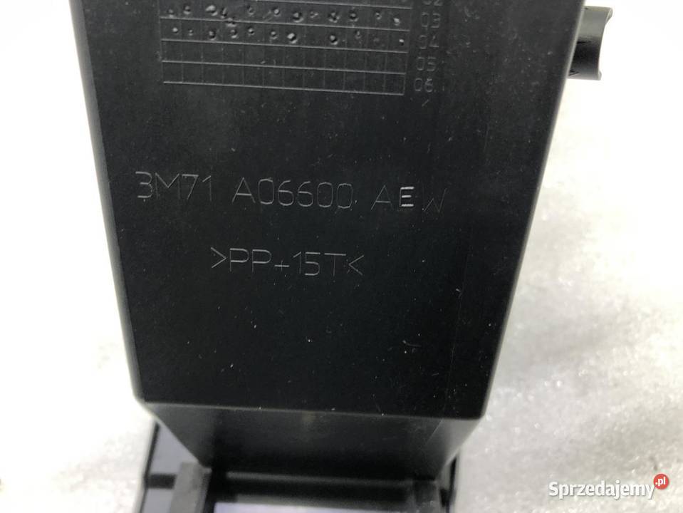 SCHOWEK KIEROWCY 3M71A06600AEW MAZDA 2 DY Deski rozdzielcze, konsole