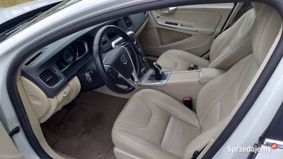 Volvo s60 T5 2015 uszkodzony silnik Kończyce