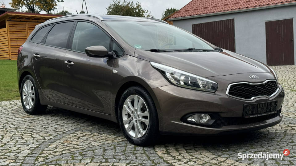 Kia Ceed 16 Benz 135 z Niemiec Nawigacja Pakiet Strzegom