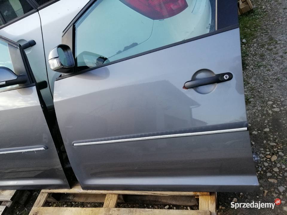 Volkswagen Touran Lift 20062010r drzwi kompletne Drzwi Jastrzębie-Zdrój