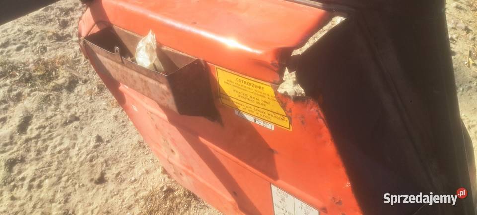 Kabina Ursus 2812 Mf 235 z błotnikami