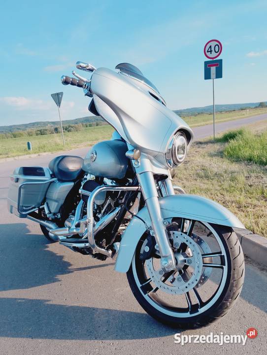 Harley Davidson street glide 2015 bezwypadkowy Harley-Davidson Rzeszów
