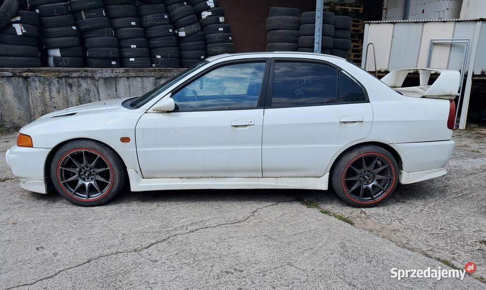 Mitsubishi Lancer Evolution IV 20 benzyna 4X4 Rok produkcji 1996 Lancer Evolution Kielce