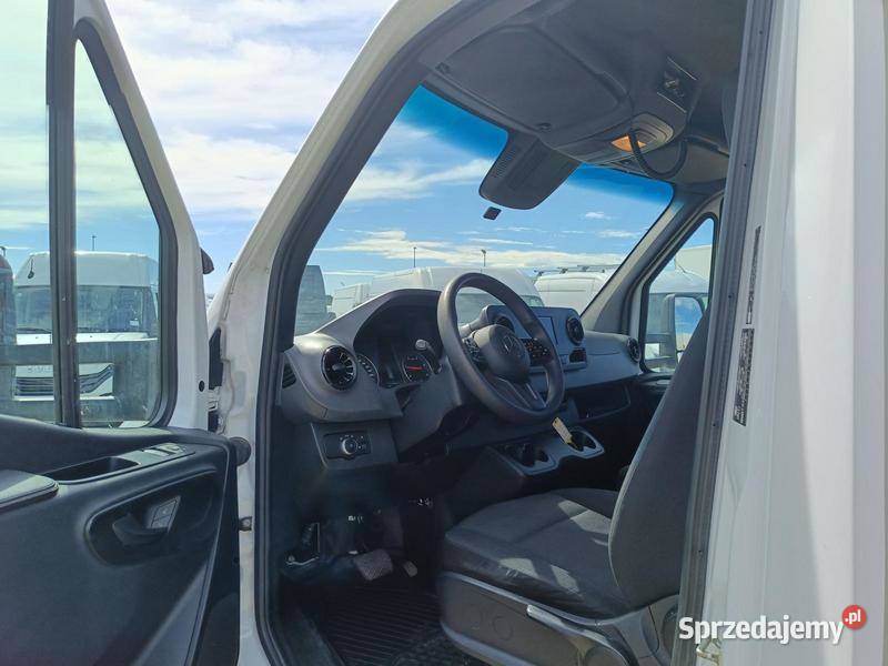 MERCEDESBENZ SPRINTER 517 CDI 2023 195000 ccm mazowieckie Warszawa