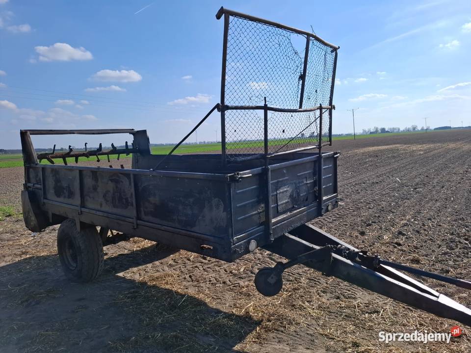 Rozrzutnik obornika jednoosiowy