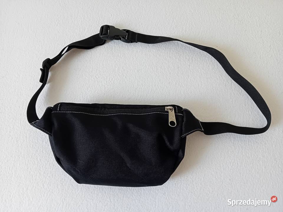 Saszetka nerka czarna