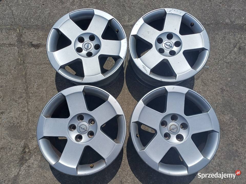 Felgi aluminiowe 17 OPEL 5x110 INTRA Samochodowe Lubin