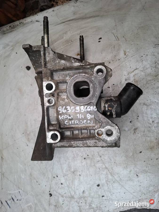 CITROEN PEUGEOT 14 8V łapa obudowa pompy wody
