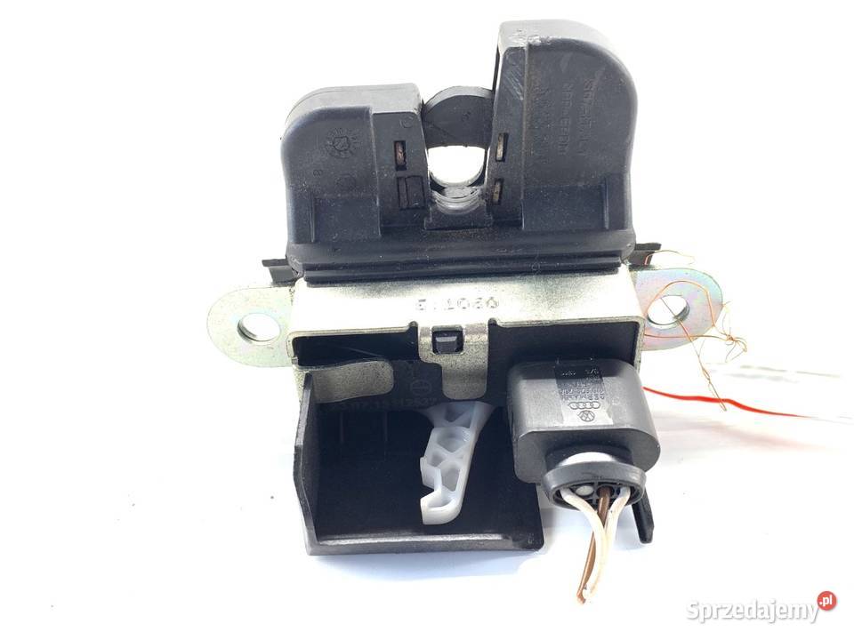 ZAMEK KLAPY TYŁ SKODA YETI Crossover 5L6827505C osobowe