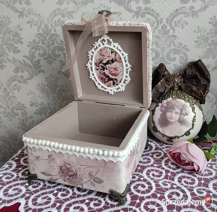 Szkatułka i medalion Rękodzieło decoupage Rękodzieło