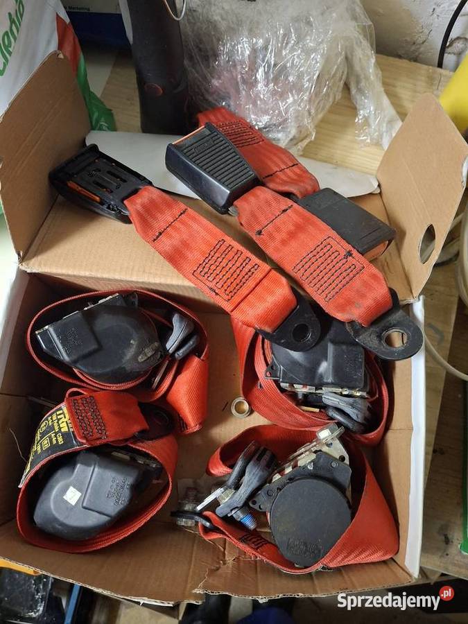 Polonez Fiat 126 p pasy czerwone śląskie Żory