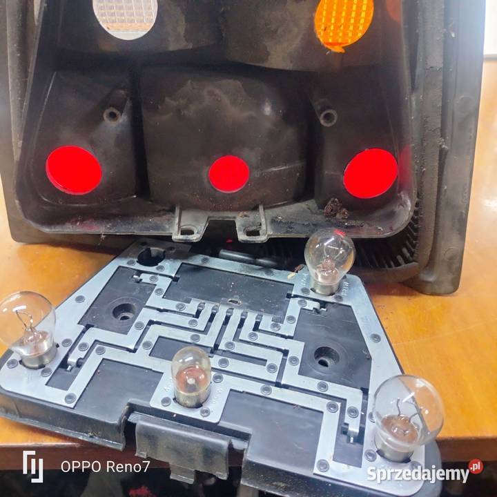 Lampa tylna lewa Polonez FSO