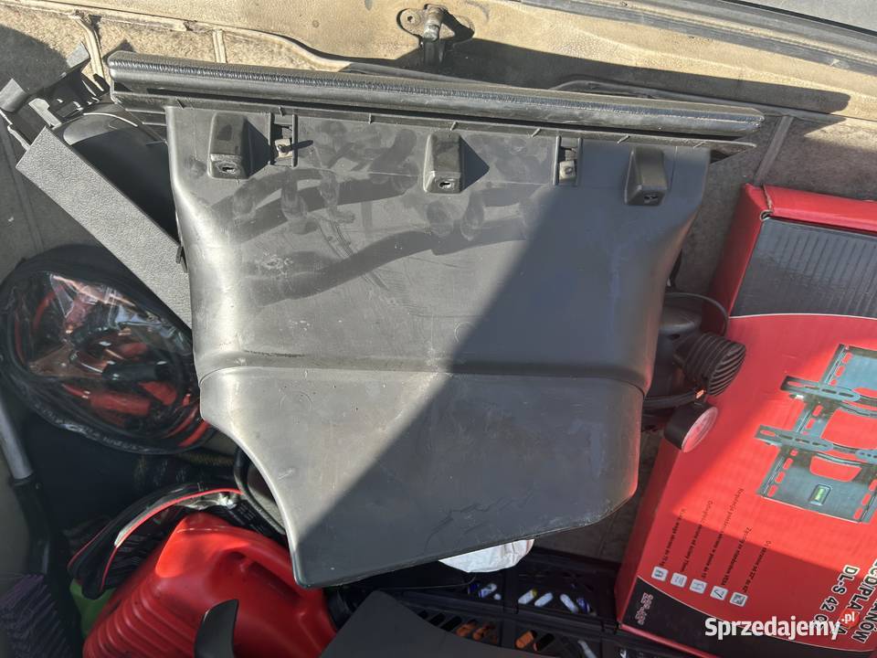 Schowek pasażera w miejscu poduszki pasażera