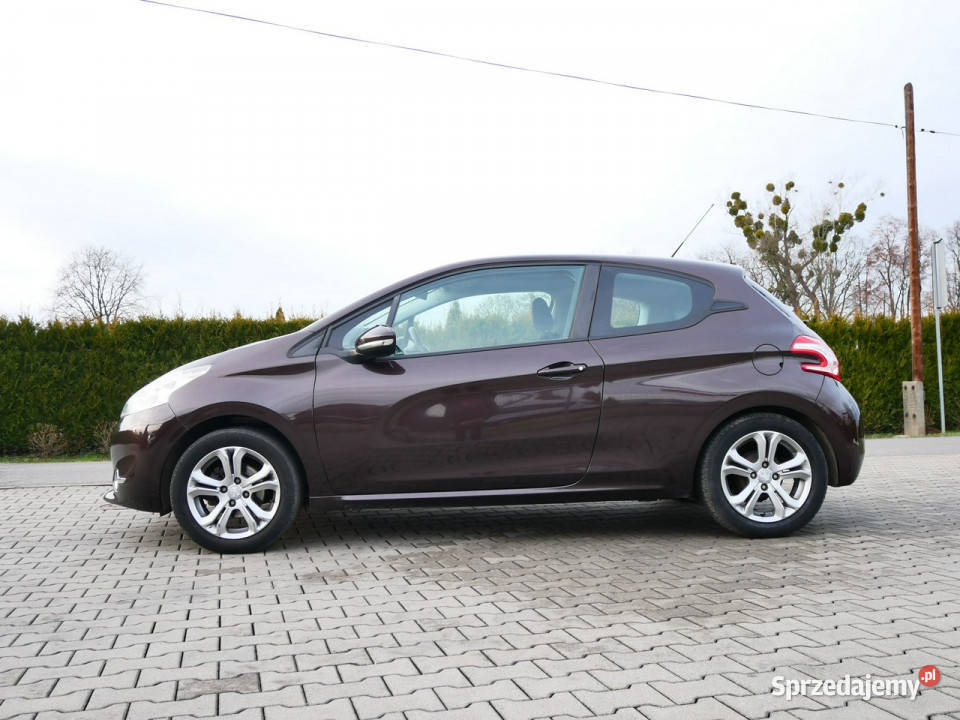 Peugeot 208 12PT 82 Eu5 3D Klima I 20122019 isofix