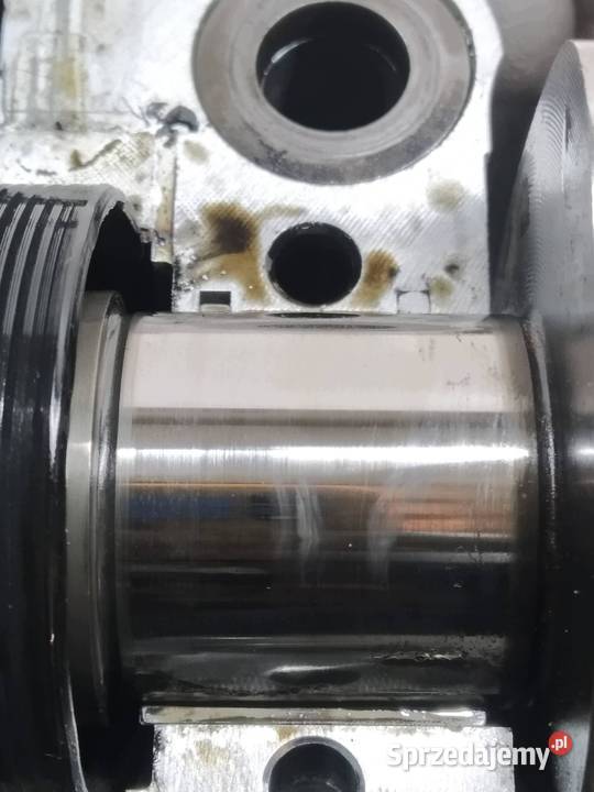 GŁOWICA KOMPLETNA 038103373R 19 TDI Audi A4 II osobowe sprzedam