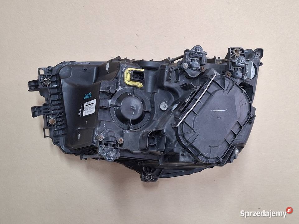 MERCEDES ANTOS AROCS REFLEKTOR PRAWY ORYGINAŁ