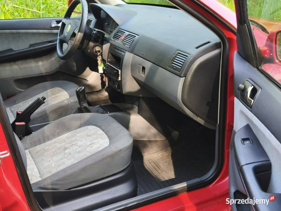 koda Fabia 2001r 14 Benzyna Sedan Tanio Możliwa Warszawa