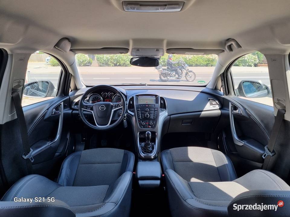 Opel Astra J 14 120 nawigacja półskóry alufelgi mazowieckie Płońsk sprzedam