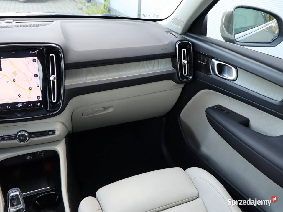 Volvo XC40 D4 AWD Katowice sprzedam