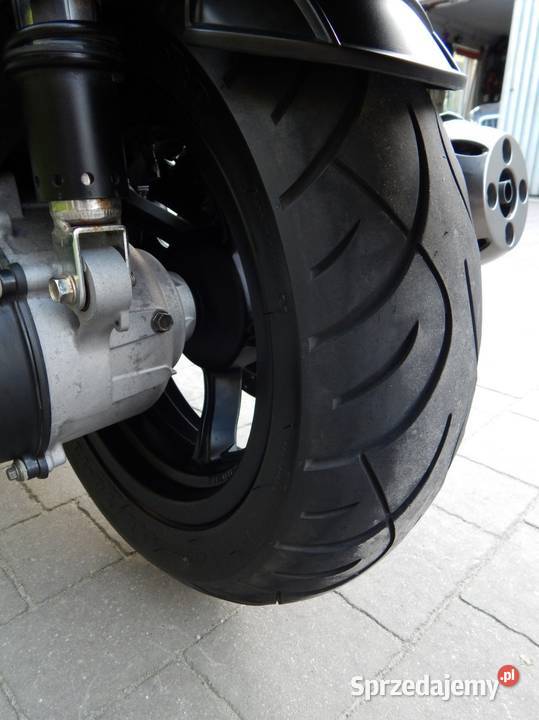 Kymco Downtown 125i ABS Kufer Givi Salon