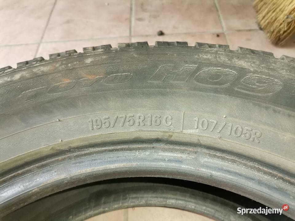 Opony zimowe wzmacniane Toyo 19575 R16C 6sztuk śląskie