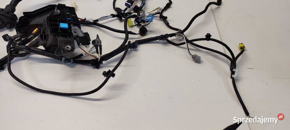 MAZDA 2 TOYOTA YARIS IV WIĄZKA KOMORY SILNIKA 15 dolnośląskie