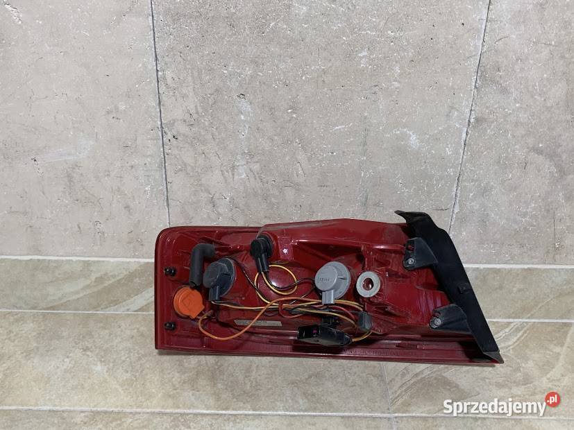 Lampa prawa tylna AUDI A5 8T0945096A Barwałd Dolny sprzedam