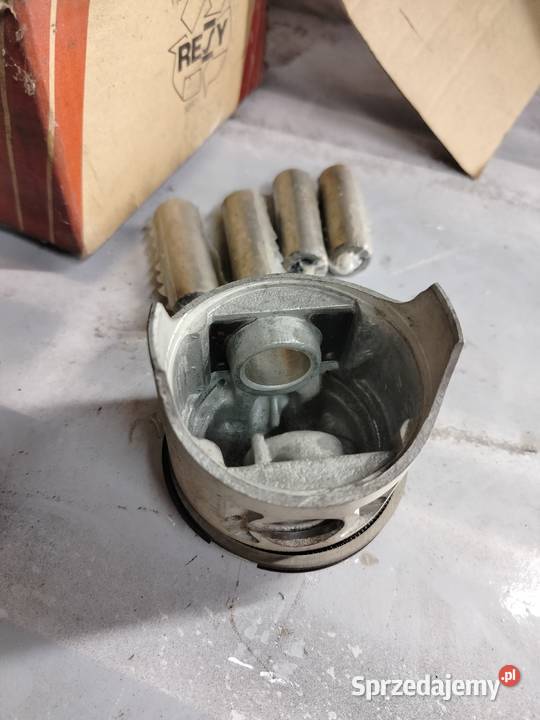 Tłok Fiat 125p Polonez 770 Sworznie
