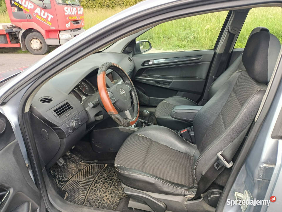 Opel Astra Opel Astra 17CDTI 101 05r H 20042014 małopolskie Tarnów