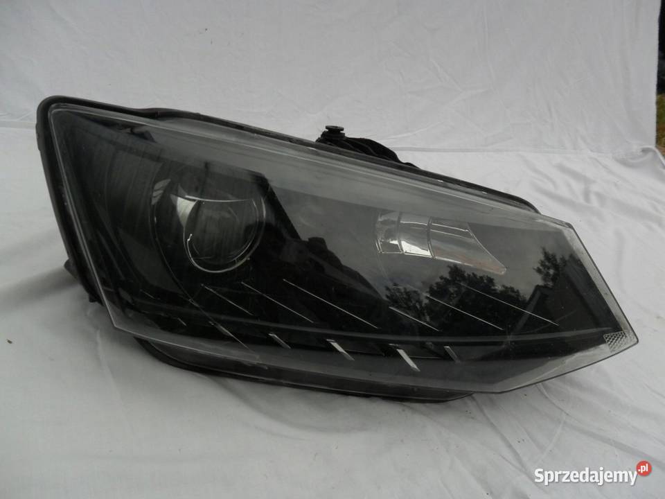 Skoda Octavia III 5E BI XENON Reflektor prawy wielkopolskie