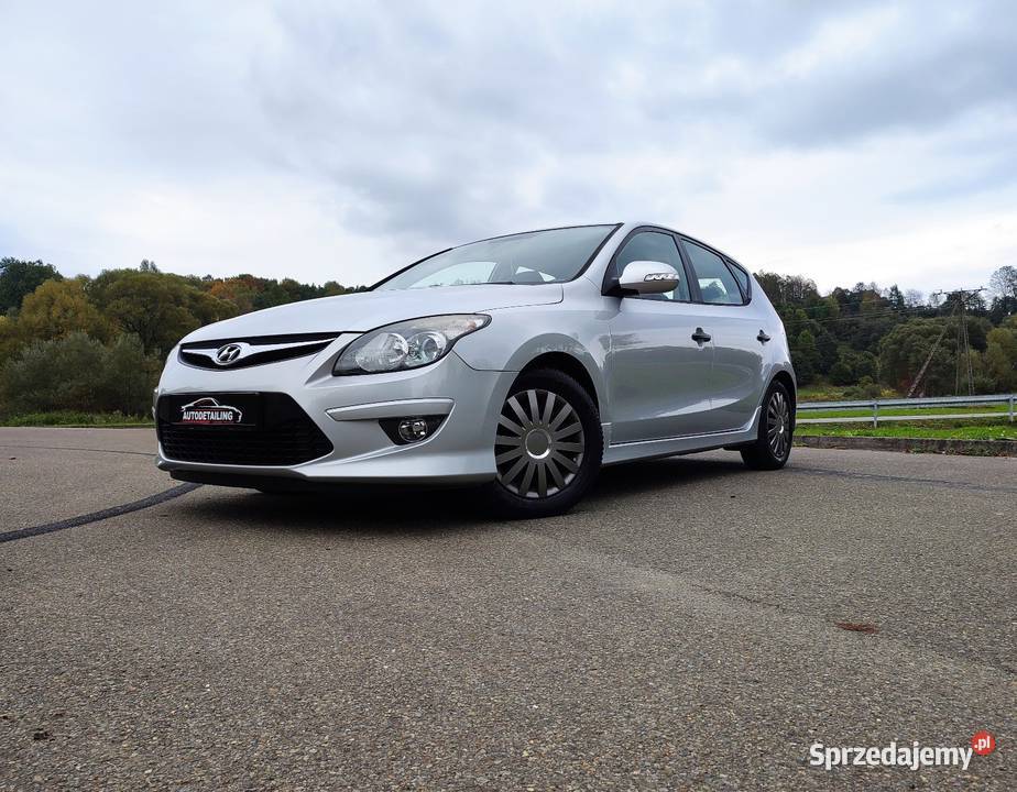 Ładny nie zgnity Hyundai i30 14 benzyna z gazem autoalarm i30 Domaradz