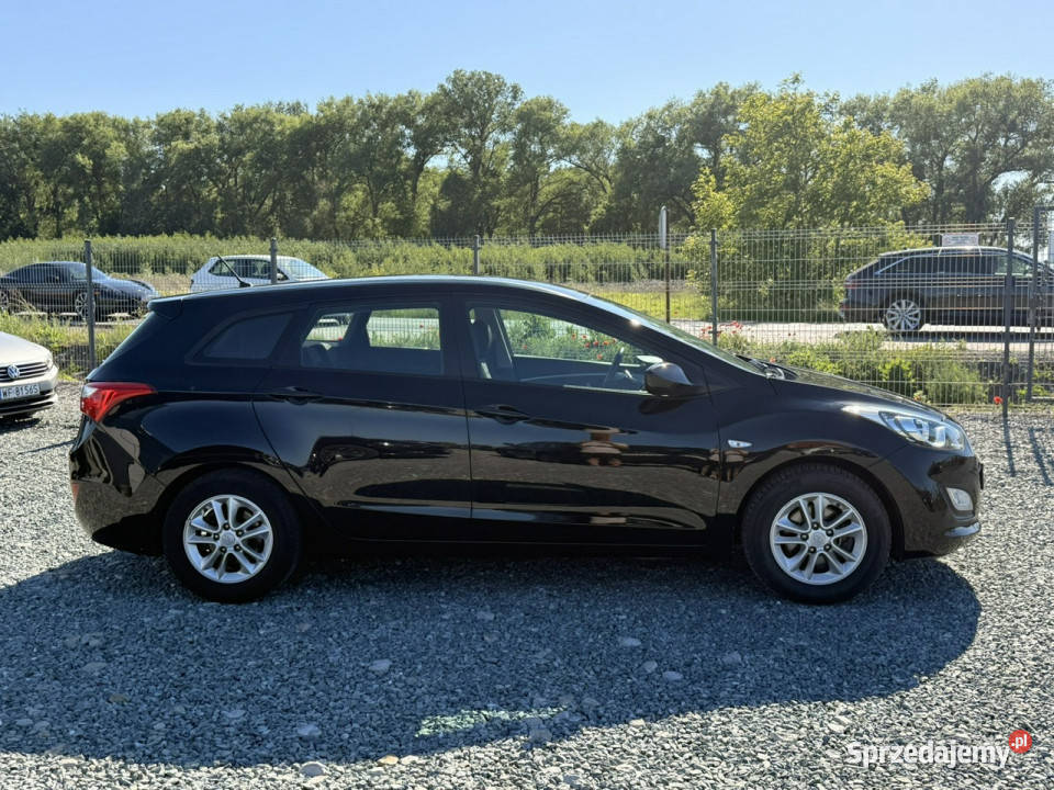 Hyundai i30 II 14 16V MPI 99 20142015 105 benzyna Wrocław sprzedam