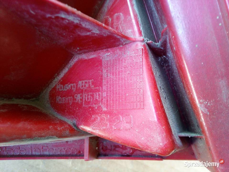 Lampa tylna prawa Toyota Avensis 19982000 Sochaczew
