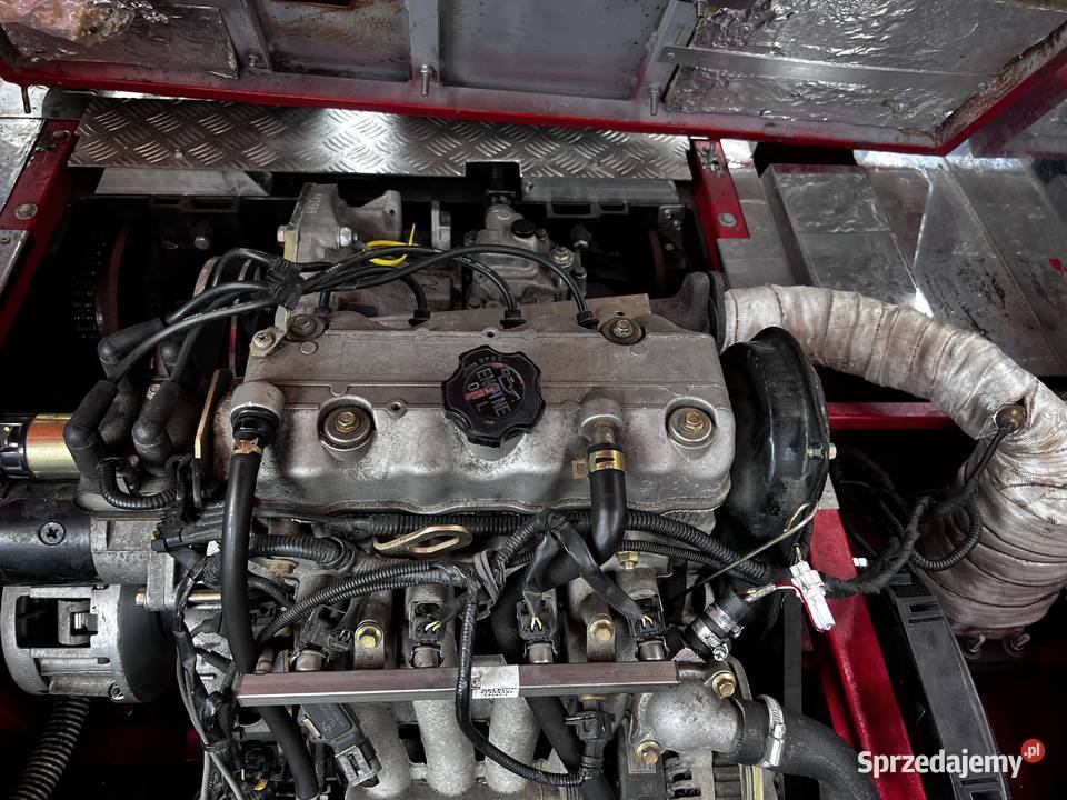 Pojazd Gasienicowy Amfibijny Amfibia 6 osobowy Rok produkcji 2015 Bielsko-Biała