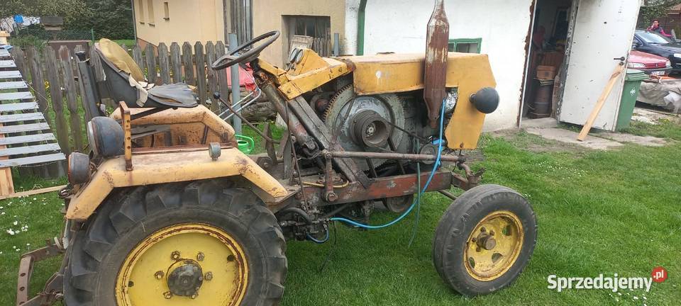 Ciągnik esiok s320 18 Pozostałe Dobrodzień sprzedam