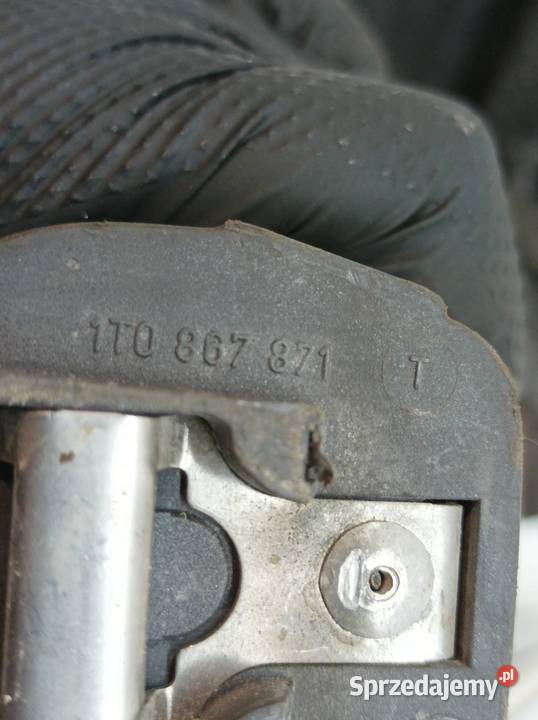 ROLETA BAGAŻNIKA 1T0867871 VW Volkswagen Touran