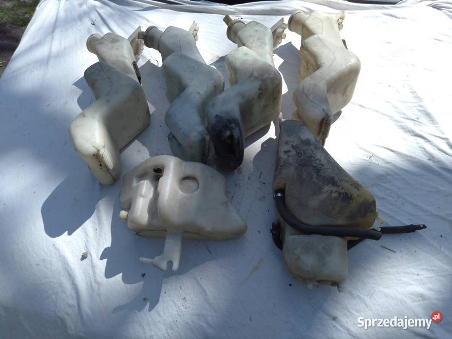 Zbiornik spryskiwaczy BMW 5 E34 Poniatowa