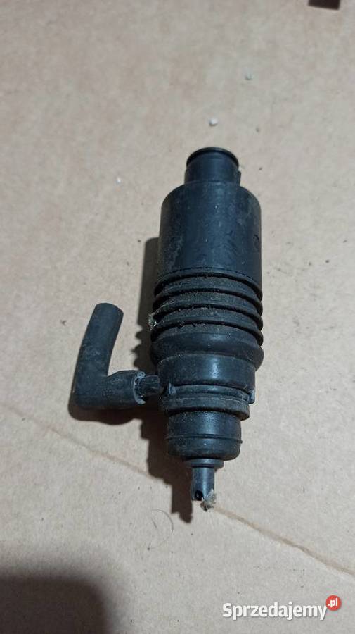 Pompka spryskiwaczy Audi 80 B4 100 C4 A6 C4 A4 Dębica