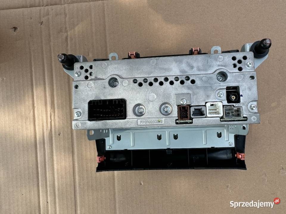 RADIO CD BLUETOOTH 3910152R32 SUZUKI SWIFT VI osobowe Sprzęt audio fabryczny małopolskie Brzesko