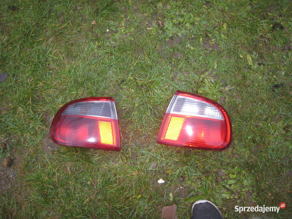 Lampa tylna prawa lewa Seat Toledo II 9805 Lampy tylne