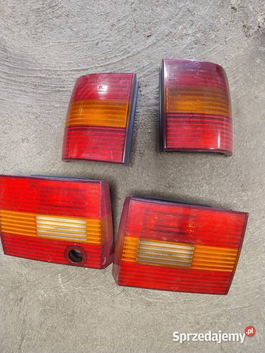 Passat B4 Kombi komplet lamp tył