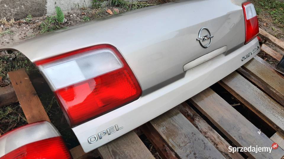 klapa bagażnika kompletna opel omega b lift lak Dębno